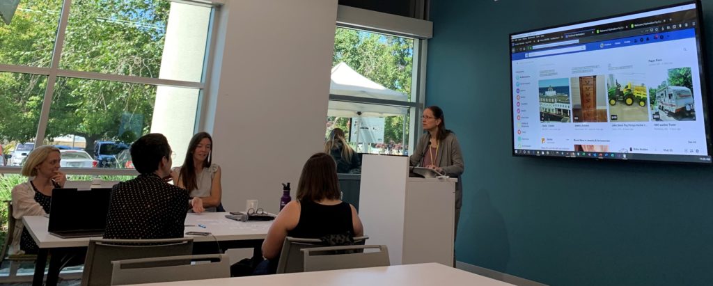 Heather Heden presenting an onsite corporate training workshop on taxonomies.